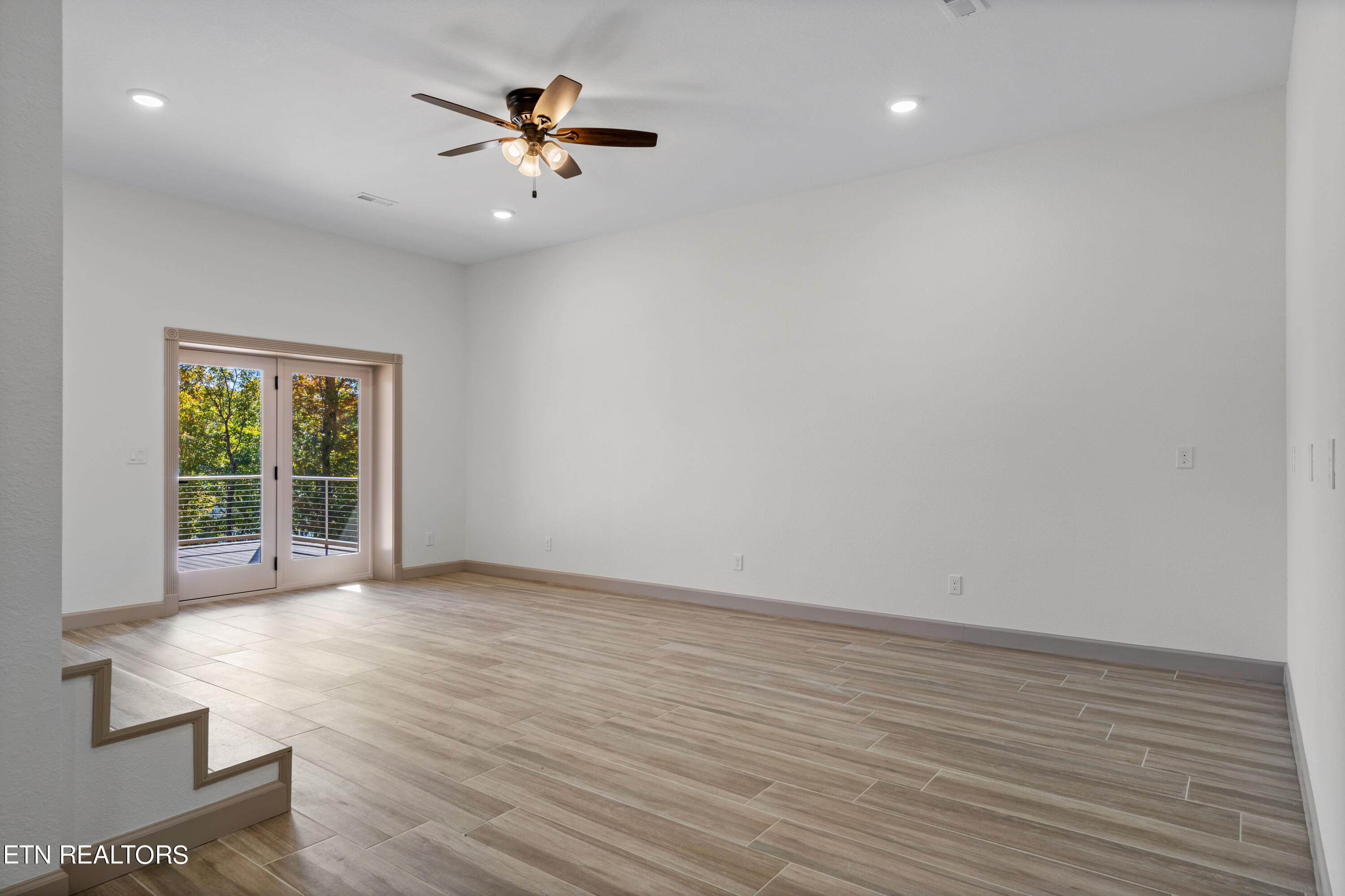 293 Platinum Drive New Tazewell, TN 37825 - Photo 28 of 53 030A0307_Original