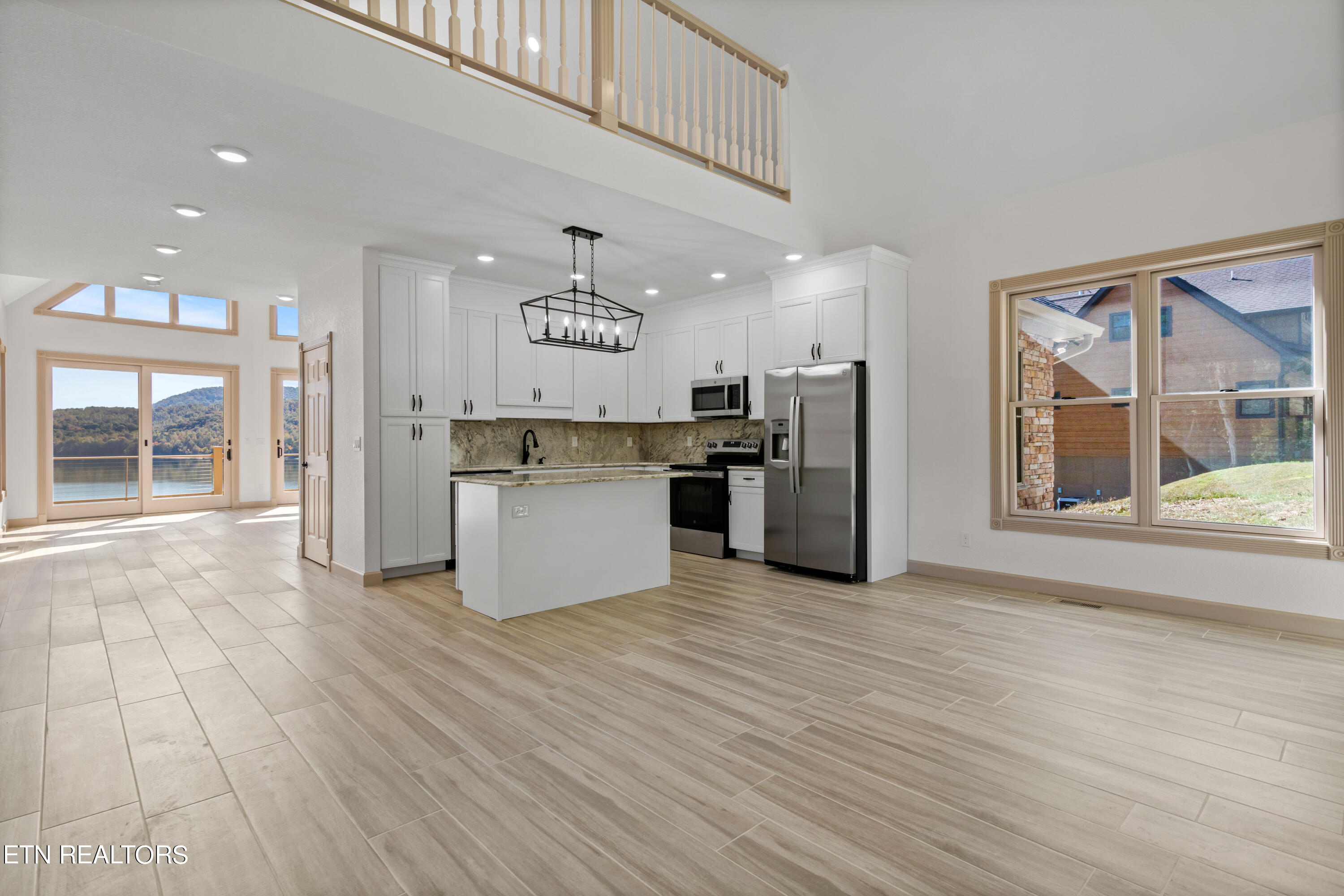 293 Platinum Drive New Tazewell, TN 37825 - Photo 9 of 53 030A0241_Original