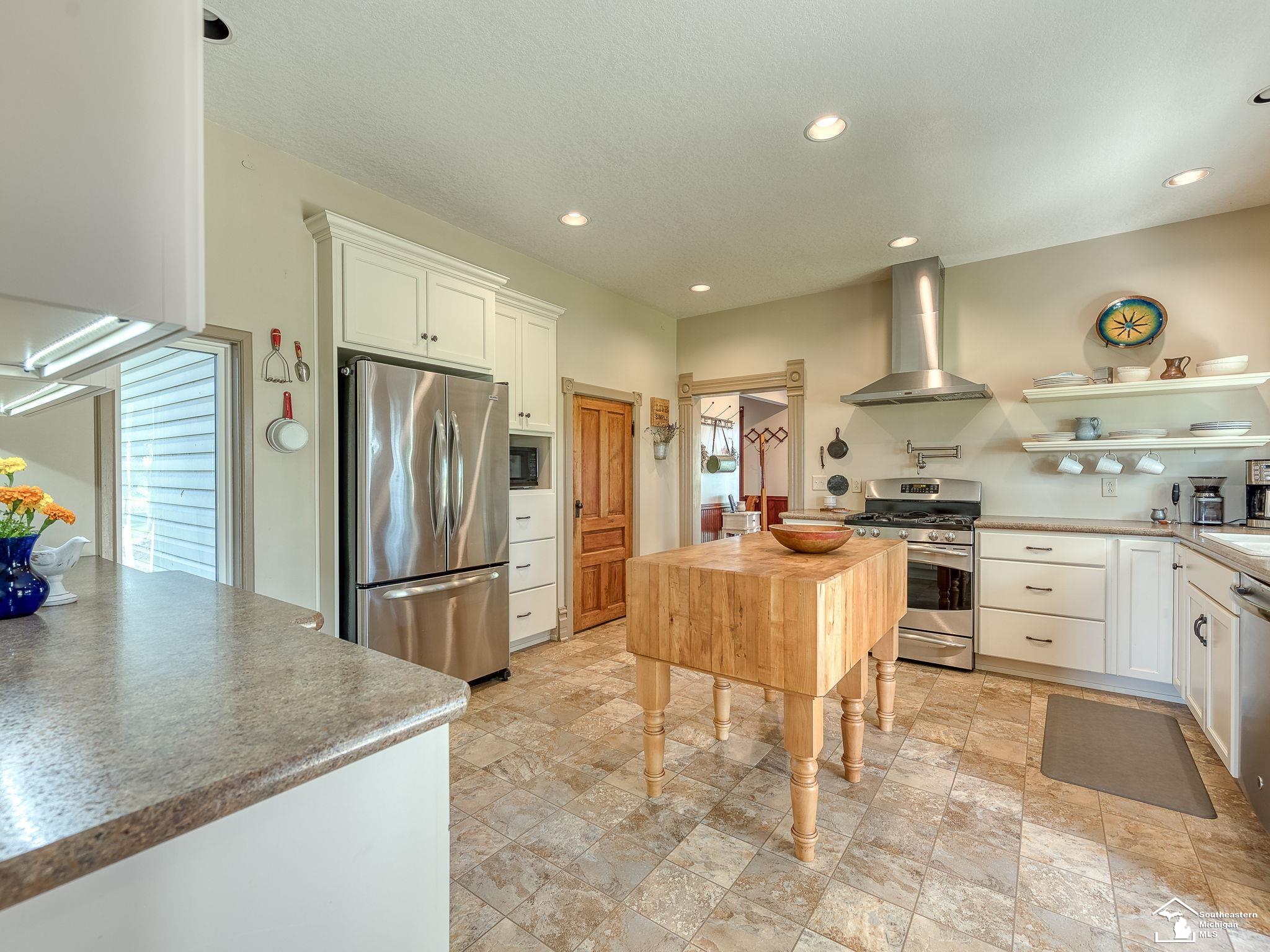 990 Dennison Road Dundee, MI 48131 - Photo 24 of 63 50154198-f1b58bdb-6ea2-493d-b91e-dda9138d6d99.JPG