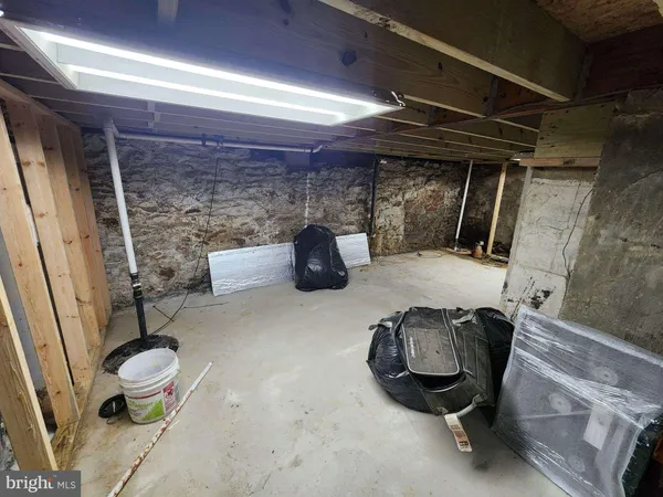 $325,000 | 2935 Highway 97, Glenwood, MD 21738