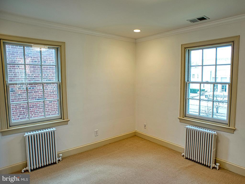 4643 16th Street Northwest, Unit B Washington, DC 20011 - Photo 18 of 24 Front bedroom, with soundproof windows