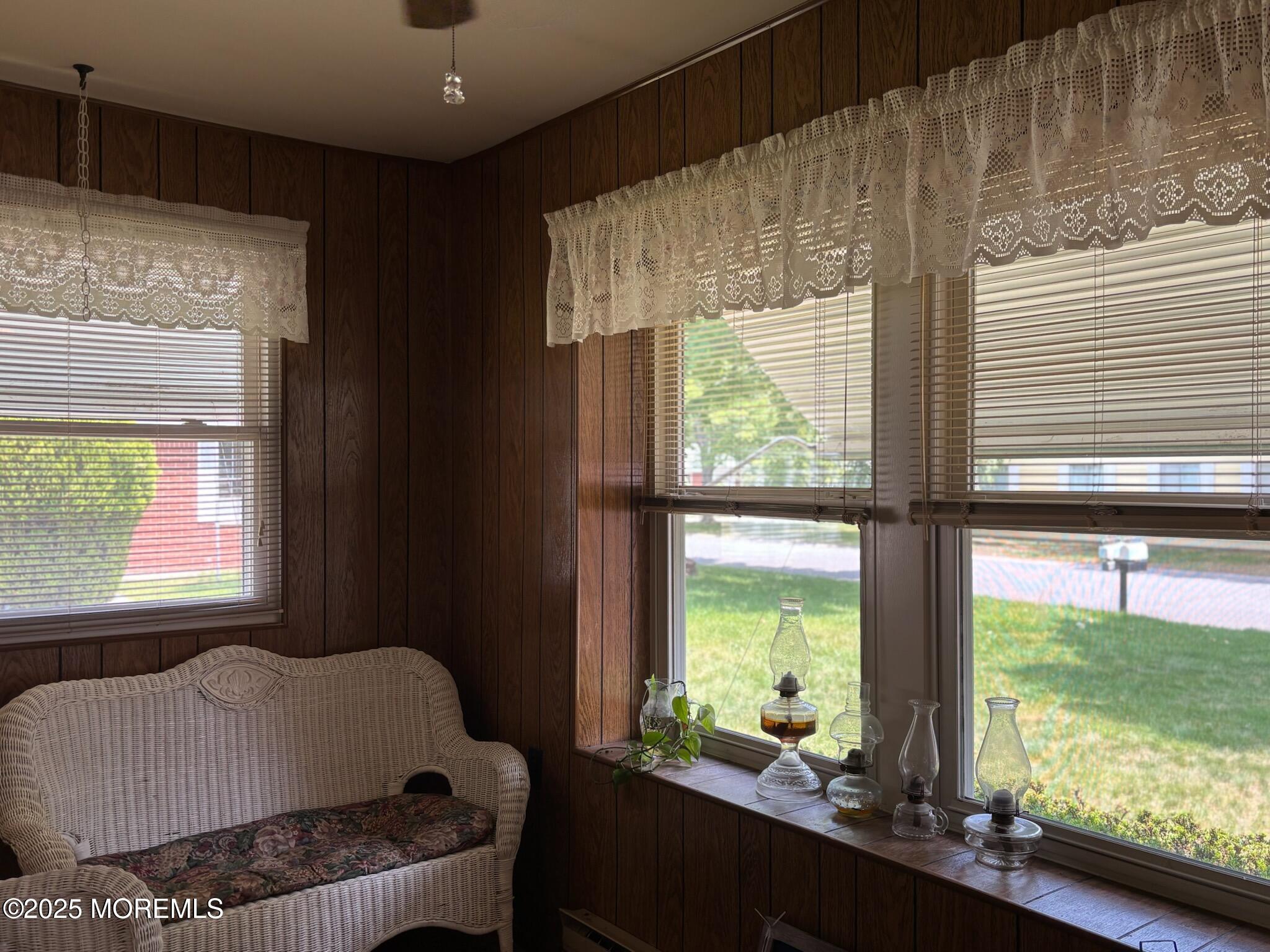 194 Constitution Boulevard Whiting, NJ 08759 - Photo 13 of 33 IMG_0997