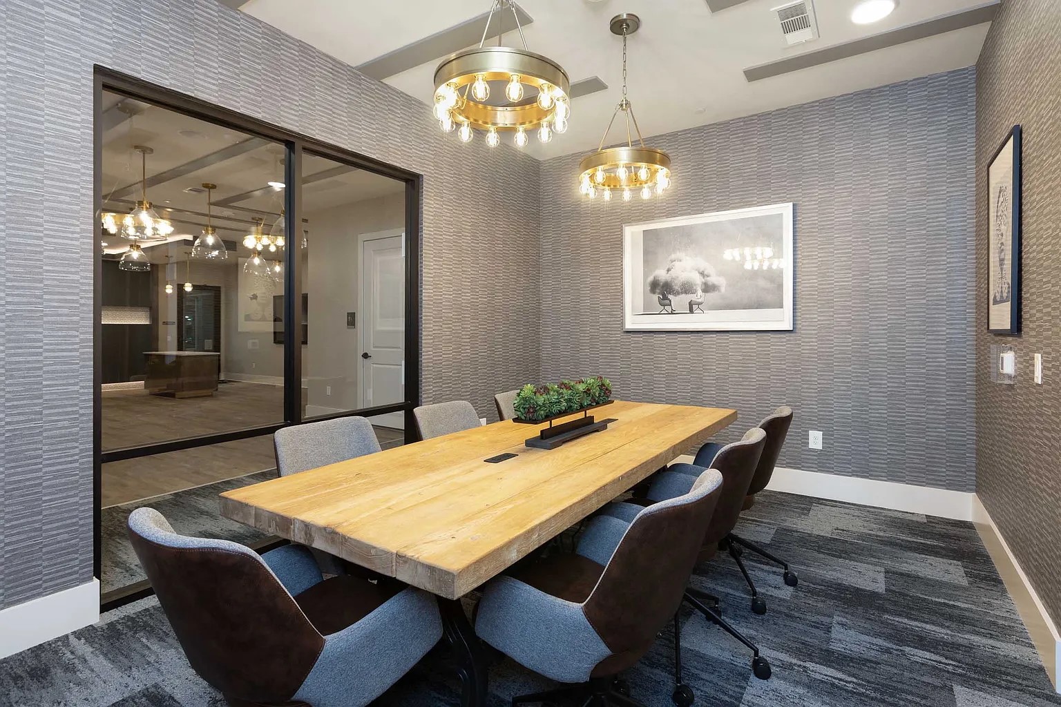 3636 West Dallas Street, Unit 511 Houston, TX 77019 - Photo 23 of 40 a view of a dining room with furniture and wooden floor