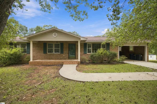 $235,500 | 404 Forest Hills Drive, Williamston, SC 29697