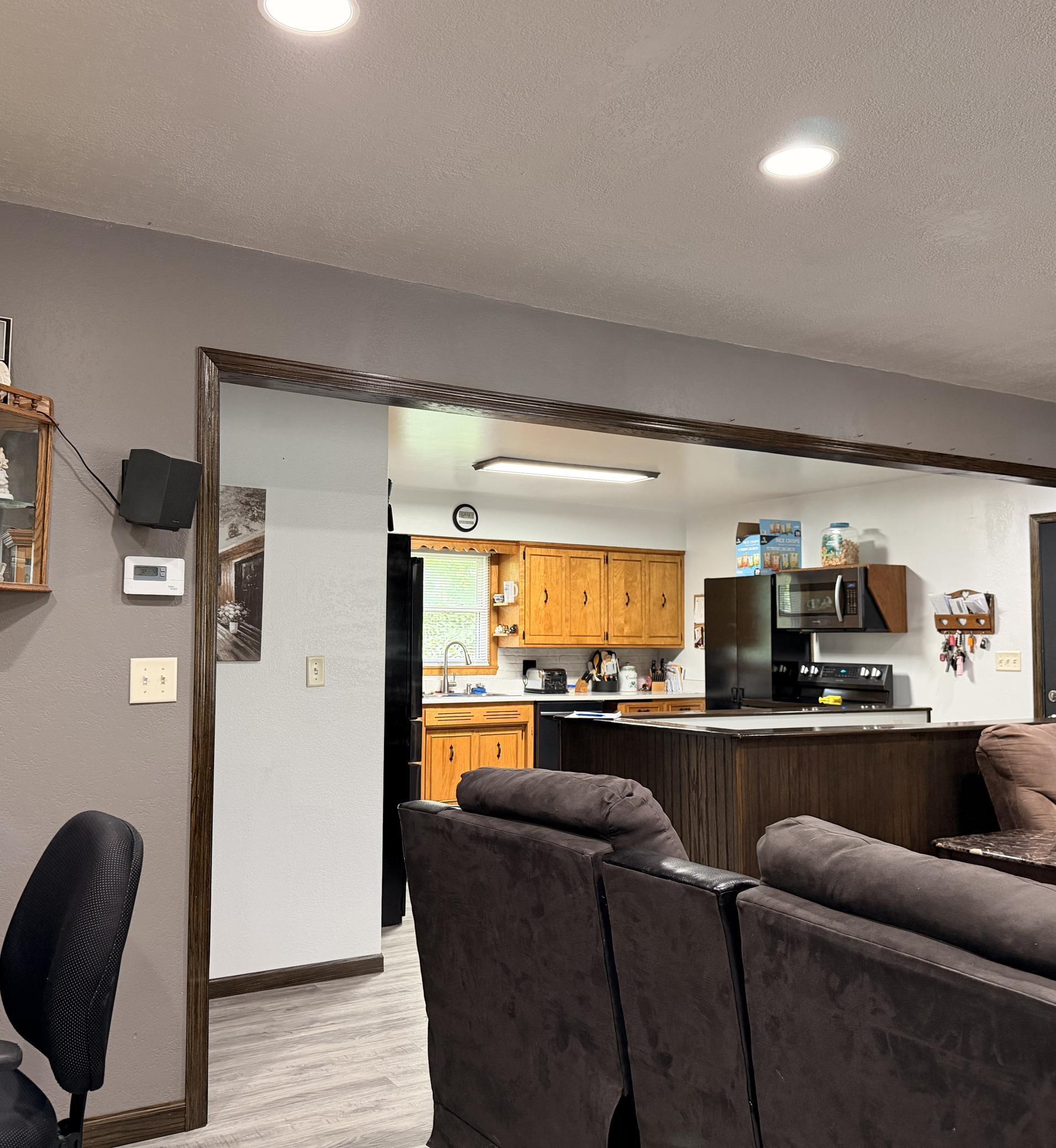 598 Prospect Avenue Windom, MN 56101 - Photo 8 of 33