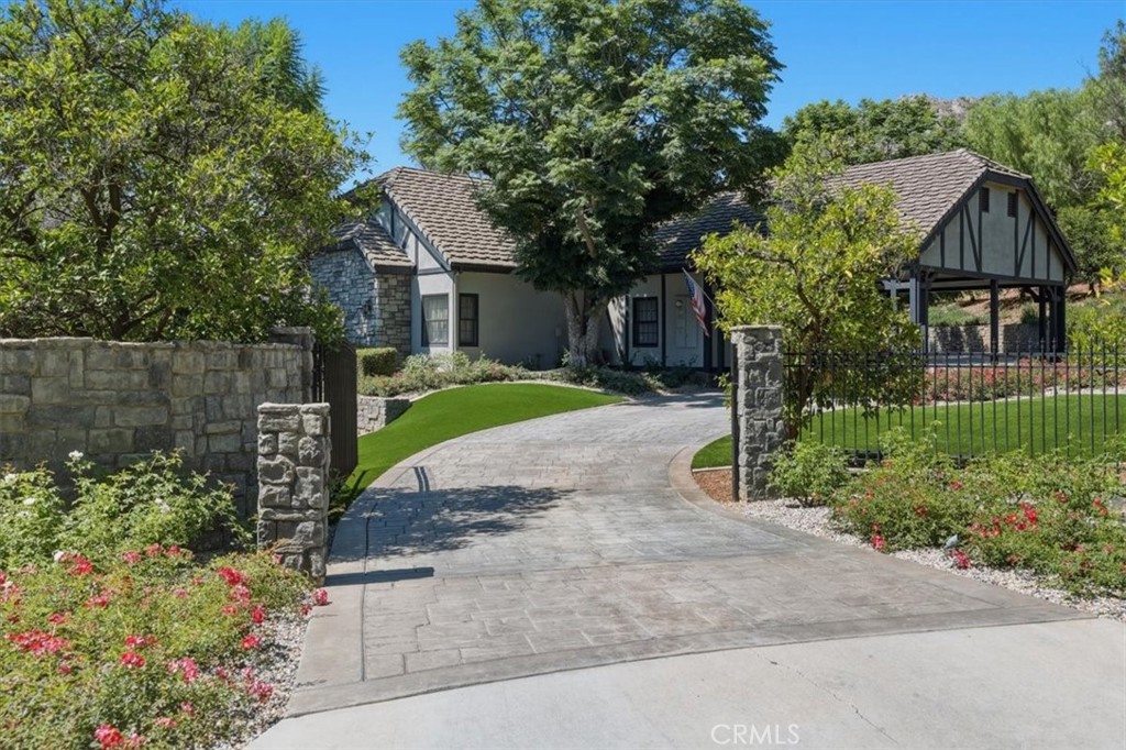 2445 Rolling Ridge Road Riverside, CA 92506 - Photo 5 of 75