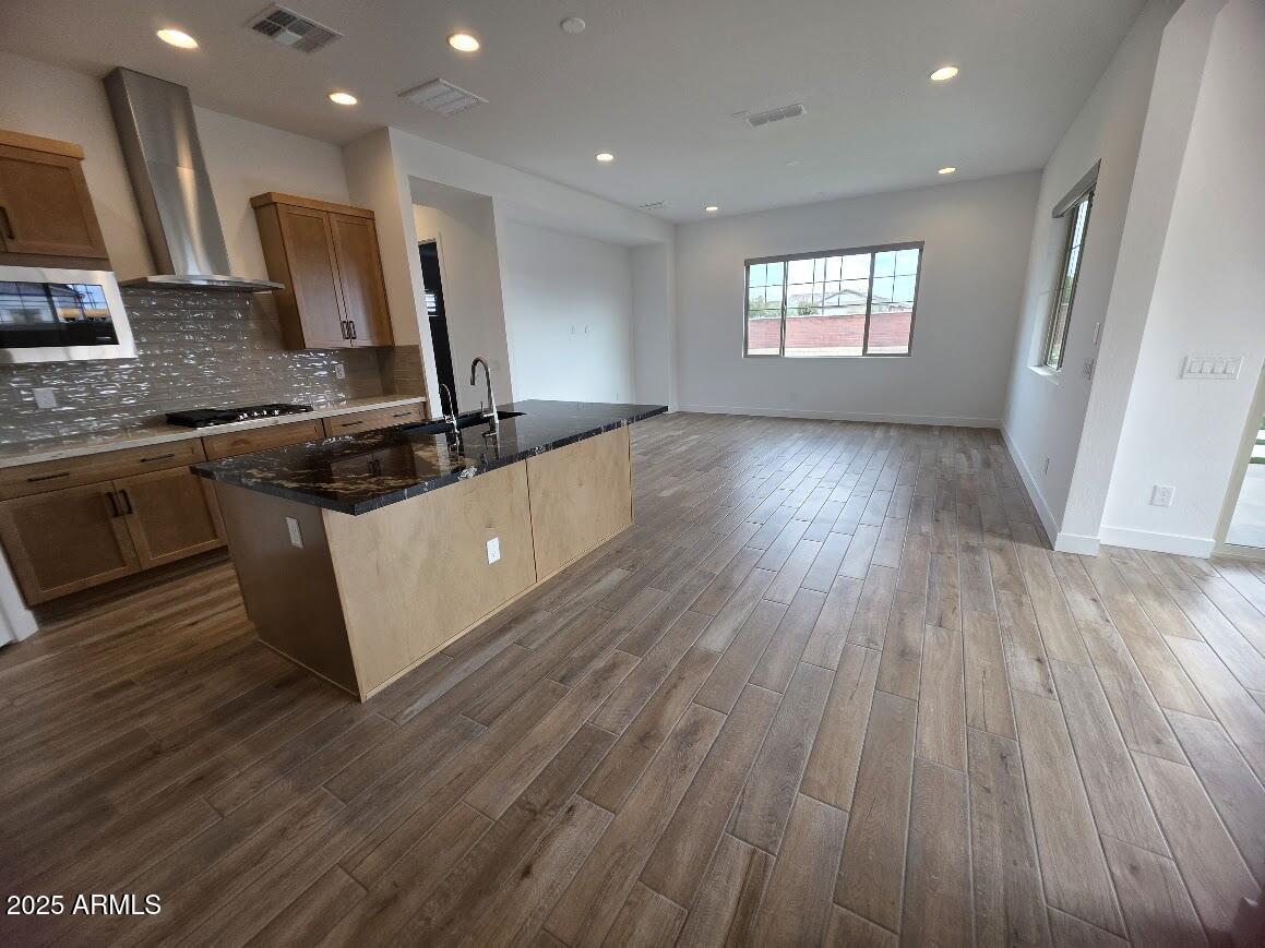 23207 South 207th Way Queen Creek, AZ 85142 - Photo 8 of 27 kitchen1