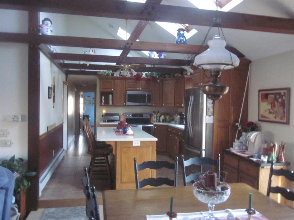 11 Powhatan Road Yarmouth, MA 02664 - Photo 8 of 23