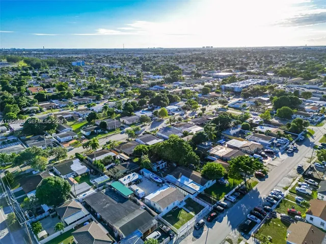 $589,900 | 174 East 40th Street, Hialeah, FL 33013