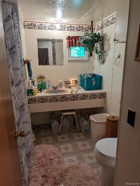 6639 Welch Road Port Austin, MI 48467 - Photo 9 of 20