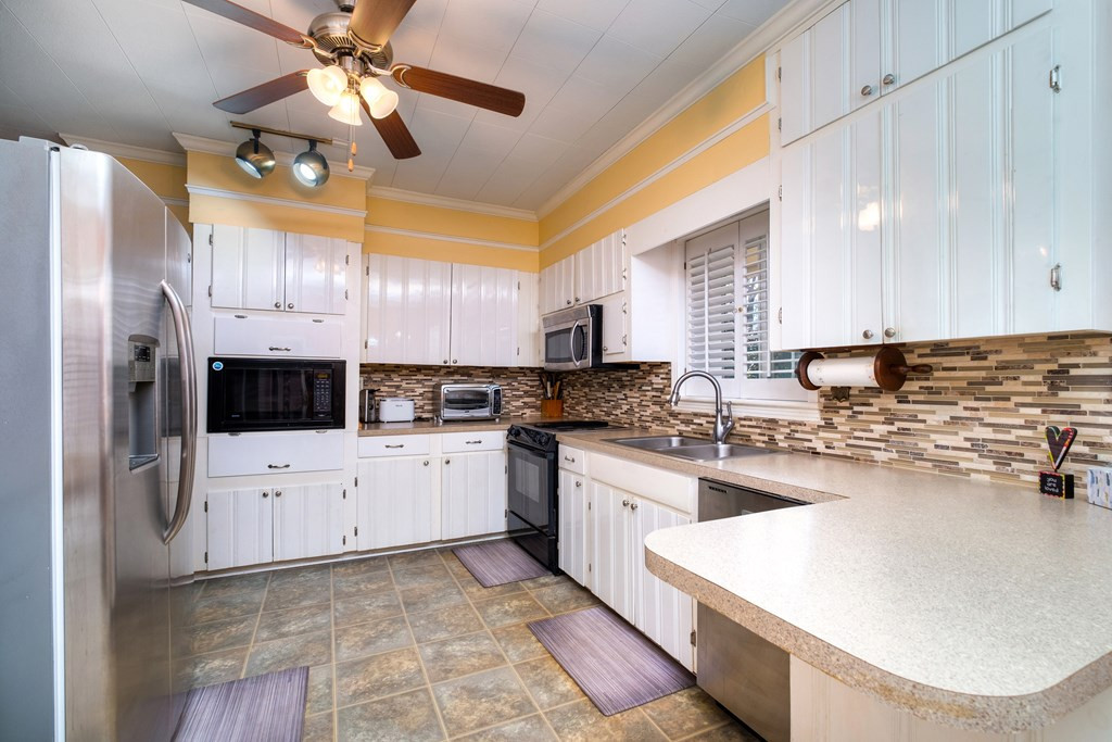 717 West Hampton Avenue Sumter, SC 29150 - Photo 11 of 24 Gallery Image 11