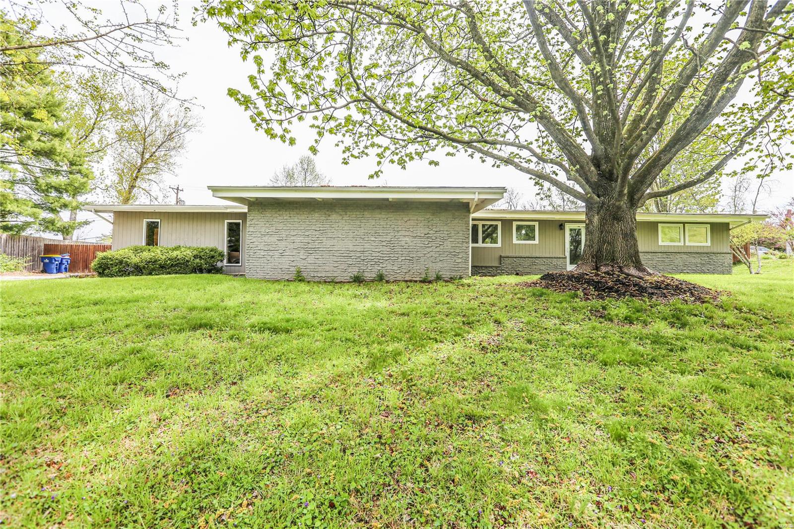 417 Glyn Cagny Road Ballwin, MO 63021 - Photo 22 of 24 Gallery Image 22
