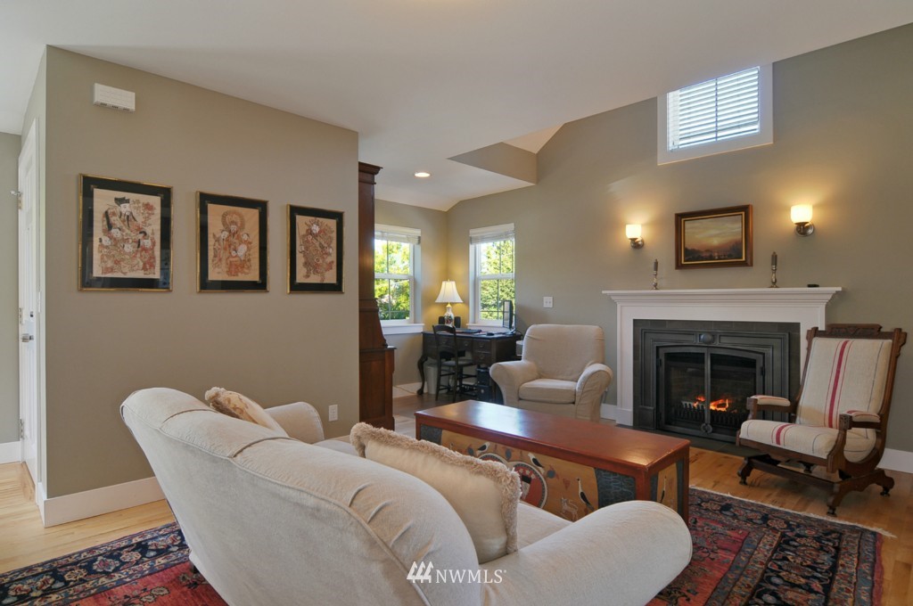 751 North 65th Street Seattle, WA 98103 - Photo 2 of 15 Gallery Image 2