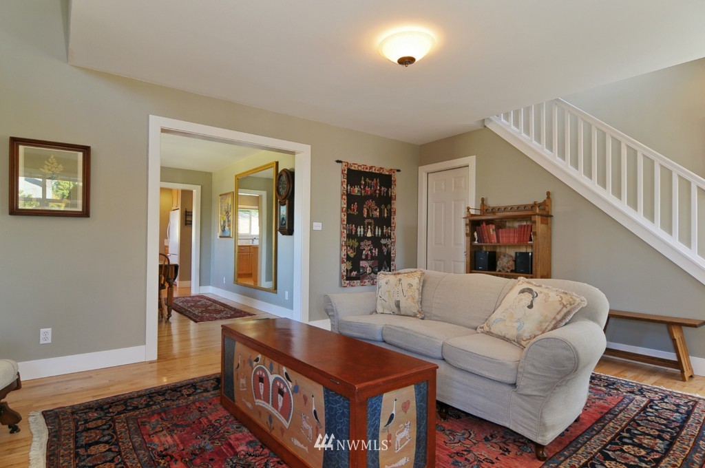 751 North 65th Street Seattle, WA 98103 - Photo 3 of 15 Gallery Image 3
