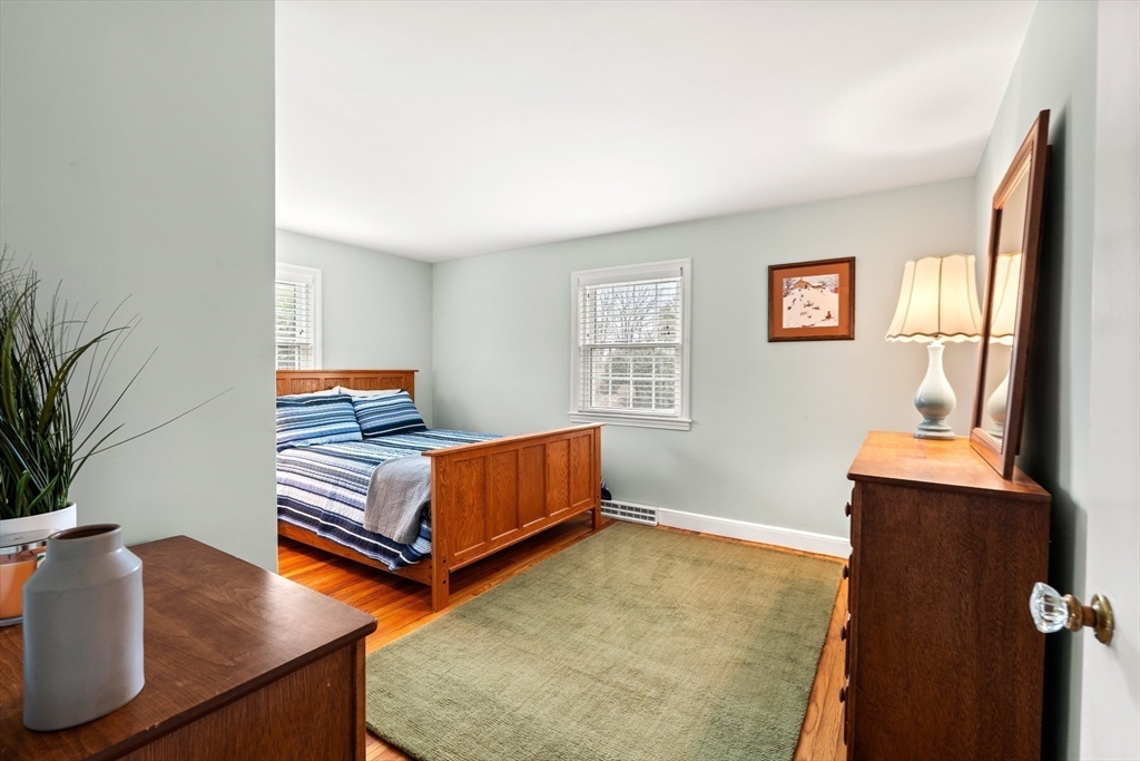 72 Village Street Marblehead, MA 01945 - Photo 8 of 20