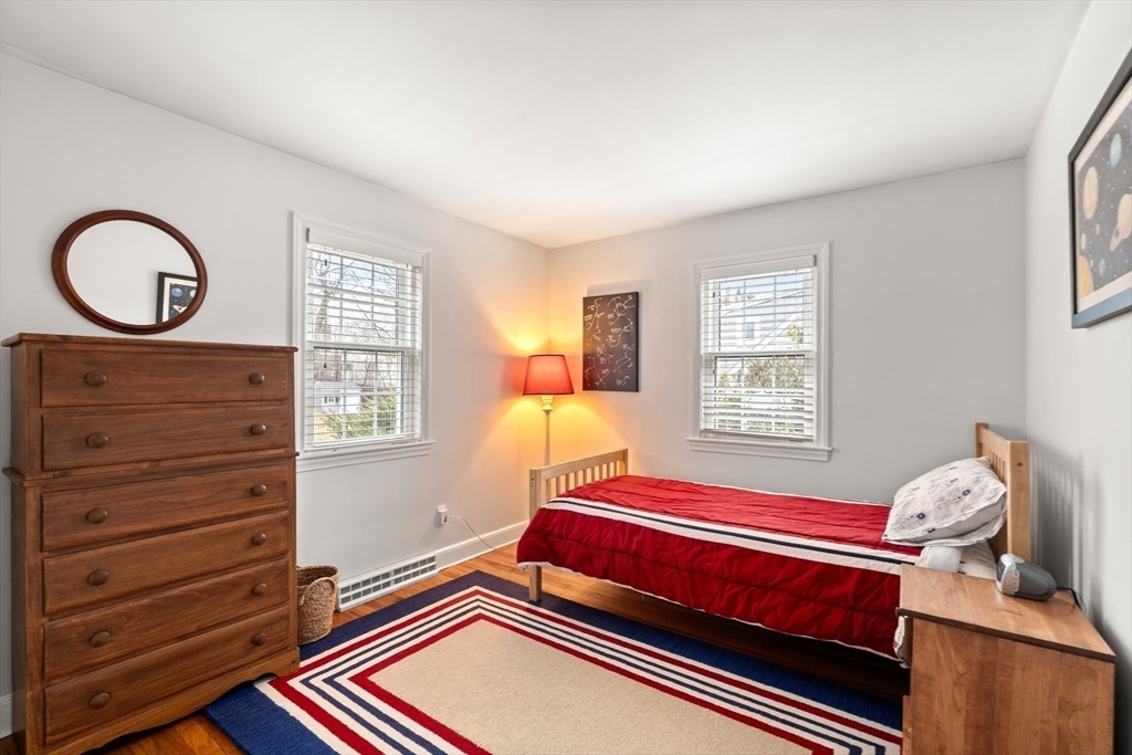 72 Village Street Marblehead, MA 01945 - Photo 10 of 20