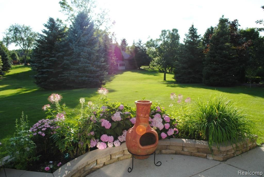 5806 Wellwood Drive Rochester, MI 48306 - Photo 73 of 76 DSC_0005.jpg