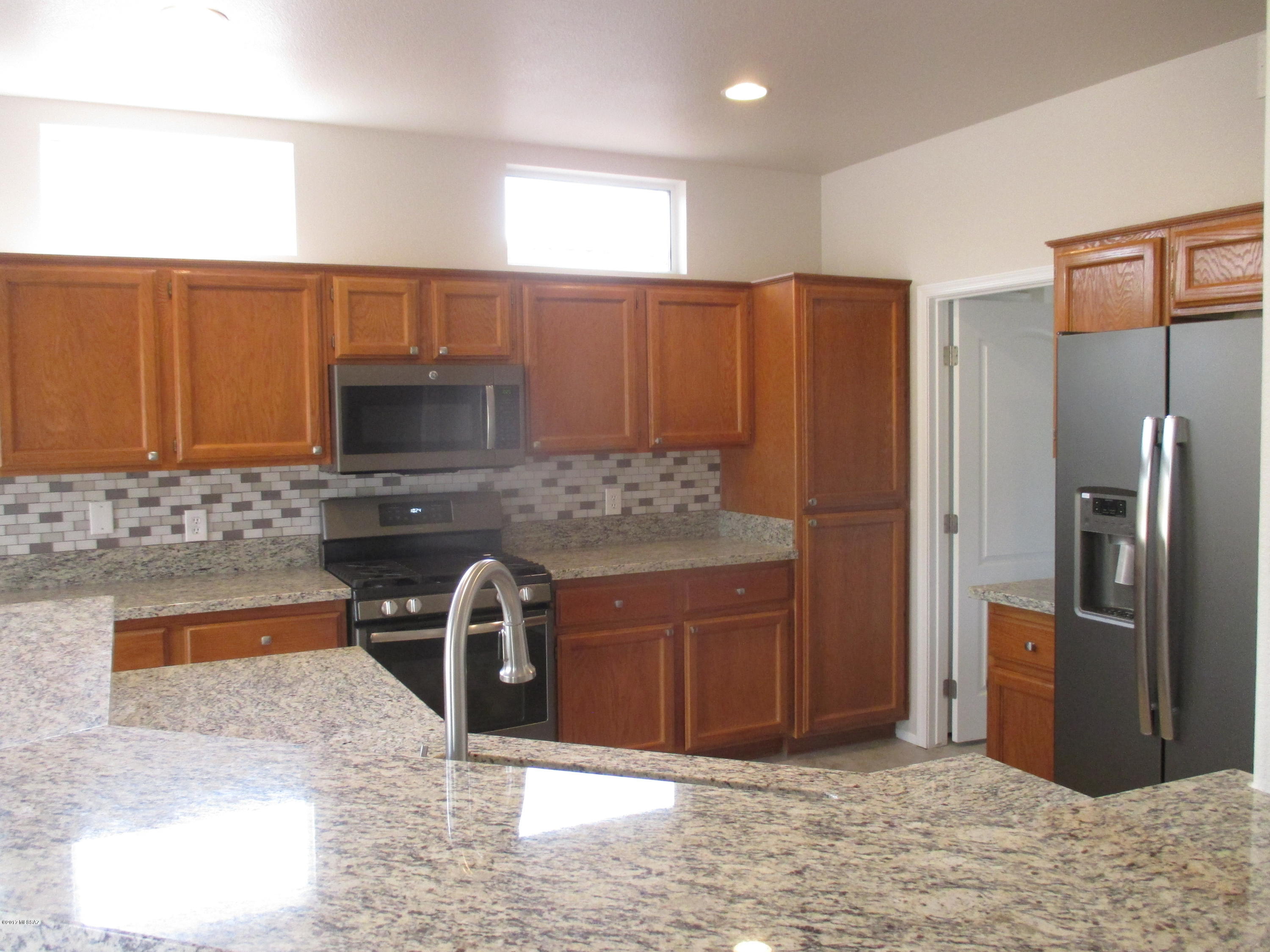 1083 East Ritz Court Tucson, AZ 85755 - Photo 3 of 49
