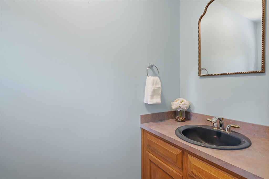 45 Mendon Street Upton, MA 01568 - Photo 15 of 37