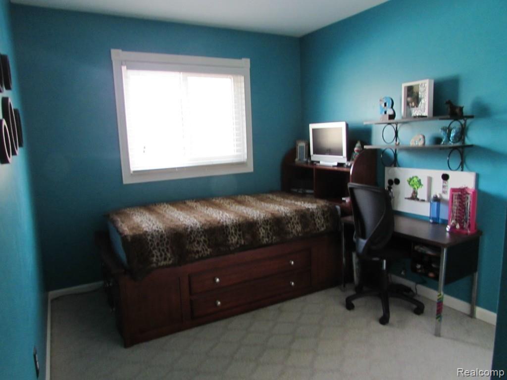 883 Meadowlake Road Canton, MI 48188 - Photo 17 of 34 Bedroom .jpg