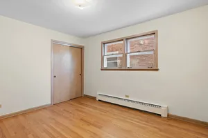 $1,950 | 5705 West Higgins Avenue, Unit 2, Chicago, IL 60630