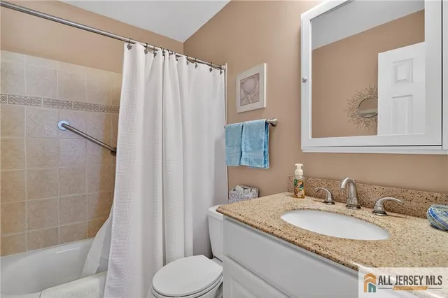 a view of washer and dryer