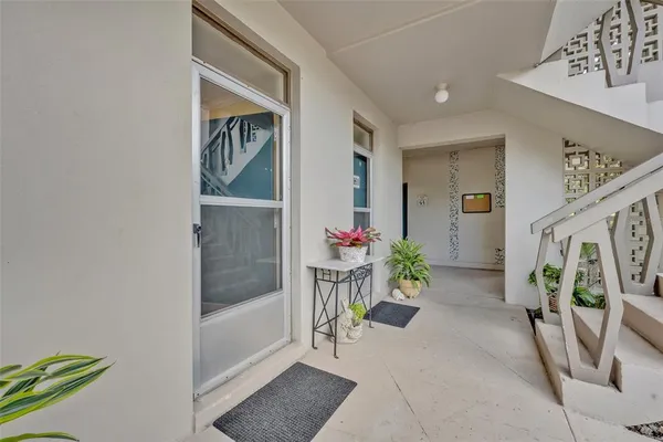 $350,000 | 700 Melrose Avenue, Unit J1, Winter Park, FL 32789