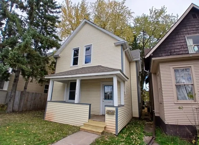 $113,600 | 1214 Birch Avenue, Superior, WI 54880