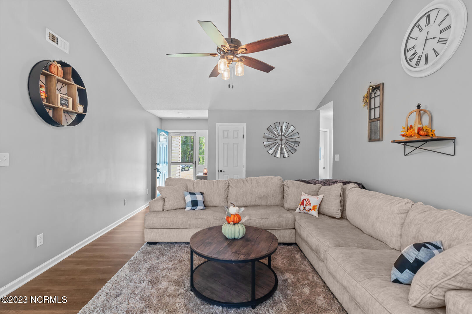 161 Core Road Richlands, NC 28574 - Photo 10 of 39 8