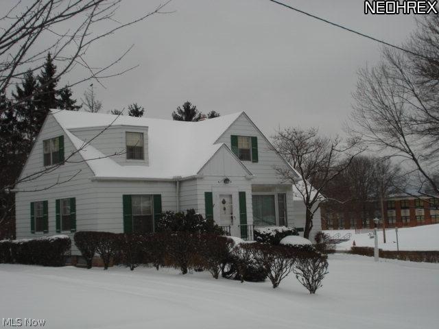 1428 Evanston Road Cleveland, OH 44124 - Photo 2 of 17 Gallery Image 2