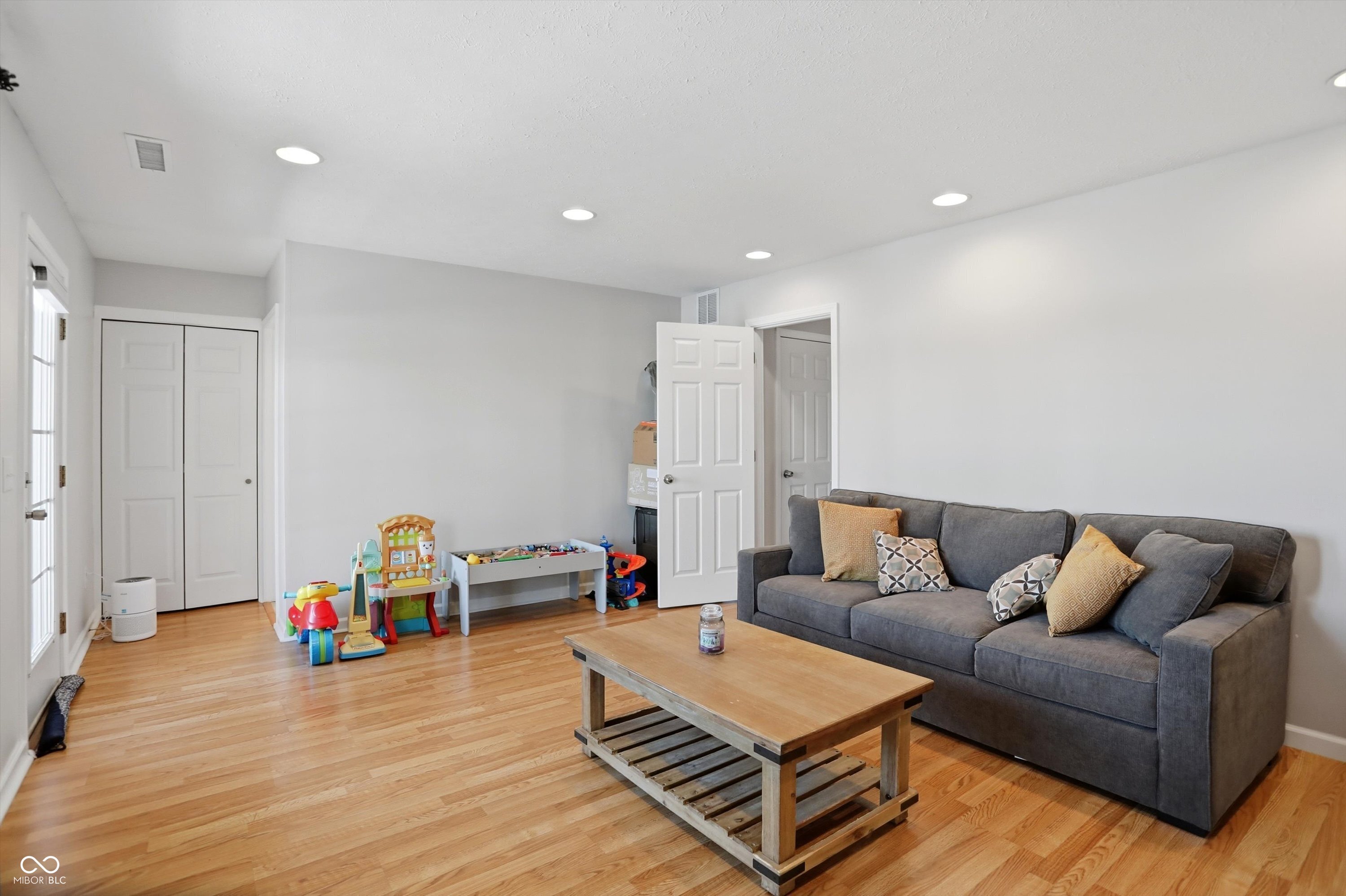 992 Bard Lane Carmel, IN 46032 - Photo 25 of 39