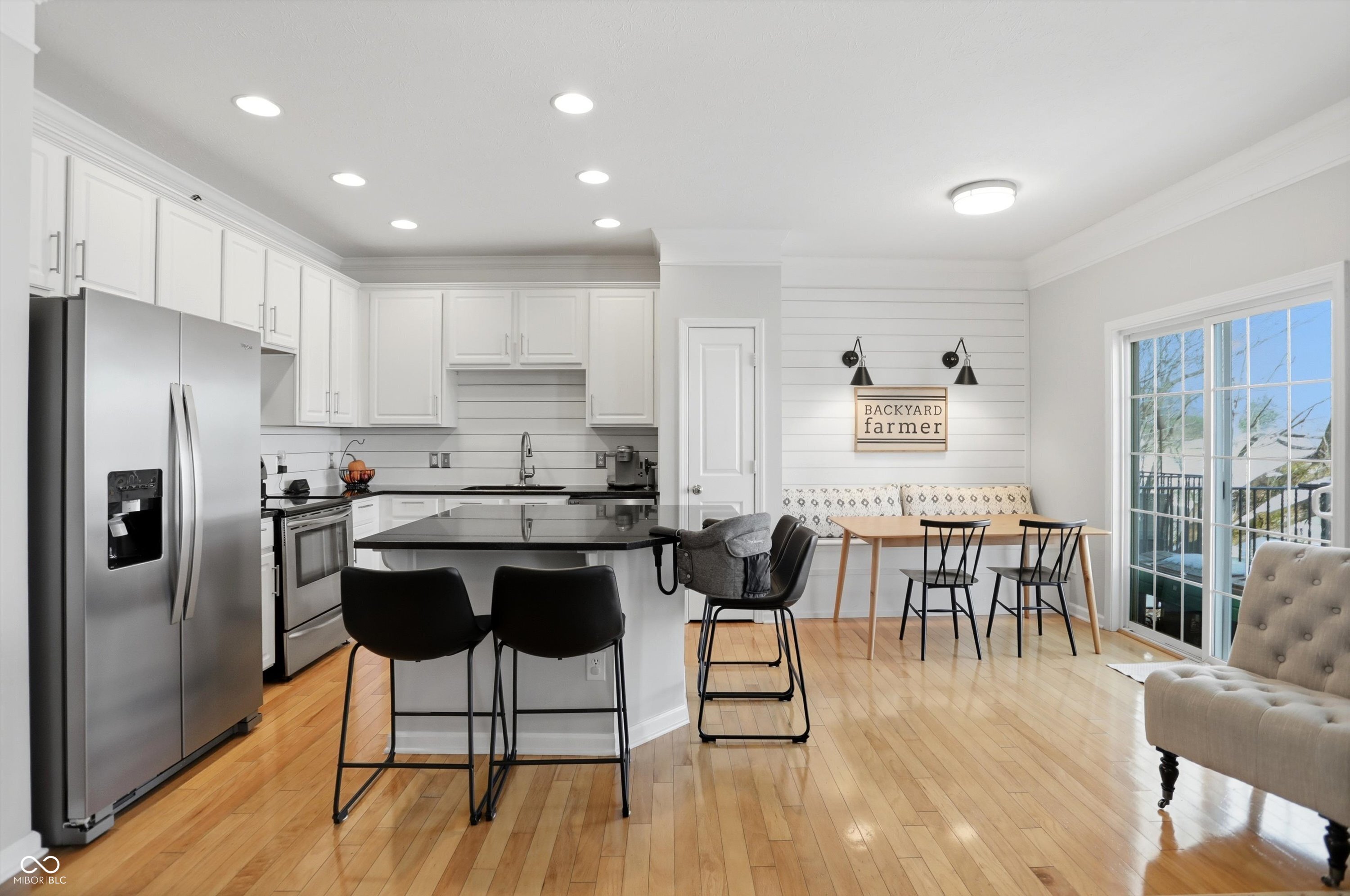 992 Bard Lane Carmel, IN 46032 - Photo 6 of 39