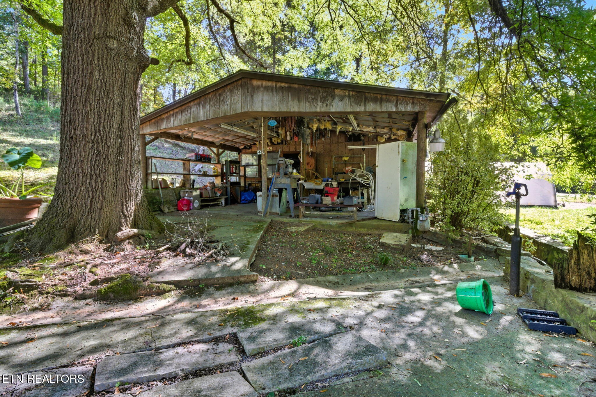 1356 Jayell Road Sevierville, TN 37862 - Photo 36 of 59 Workshop Bld.