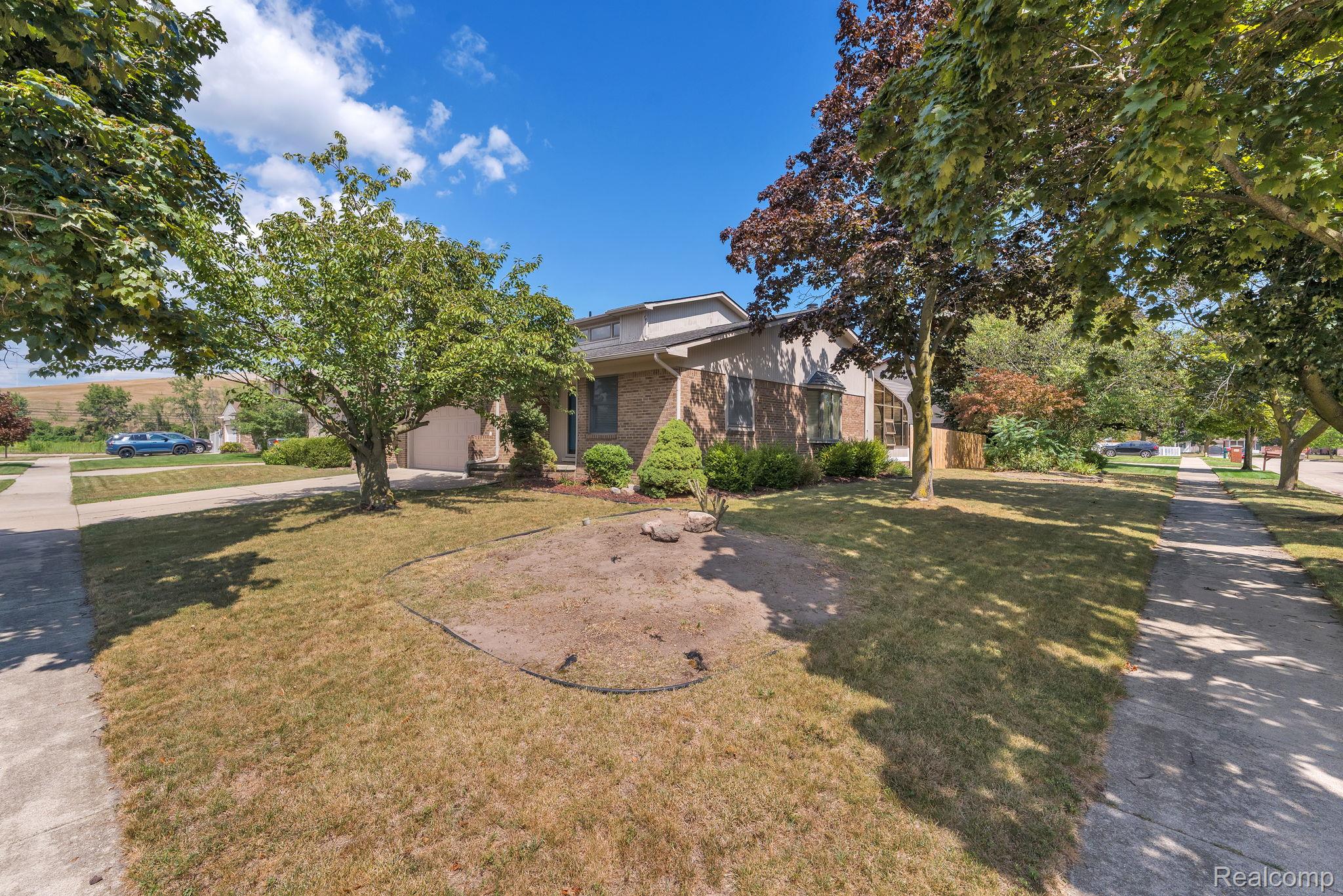1541 Yellowbrick Road Trenton, MI 48183 - Photo 41 of 49 6-web-or-mls-DSC04662.jpg