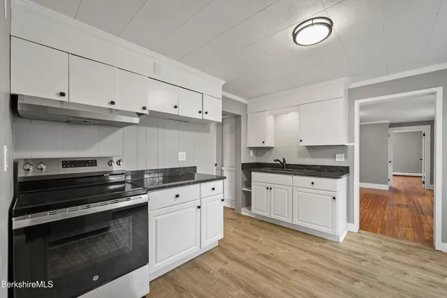 $329,900 | 41-43 Reed Street, Pittsfield, MA 01201