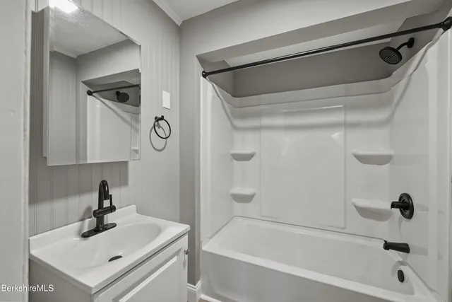 $329,900 | 41-43 Reed Street, Pittsfield, MA 01201