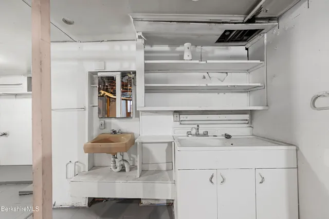 $329,900 | 41-43 Reed Street, Pittsfield, MA 01201