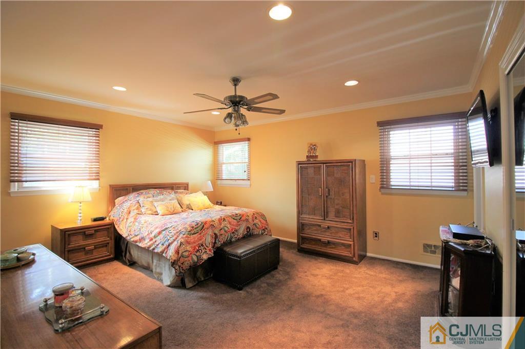 16 Wick Road East Brunswick, NJ 08816 - Photo 10 of 25 Gallery Image 10