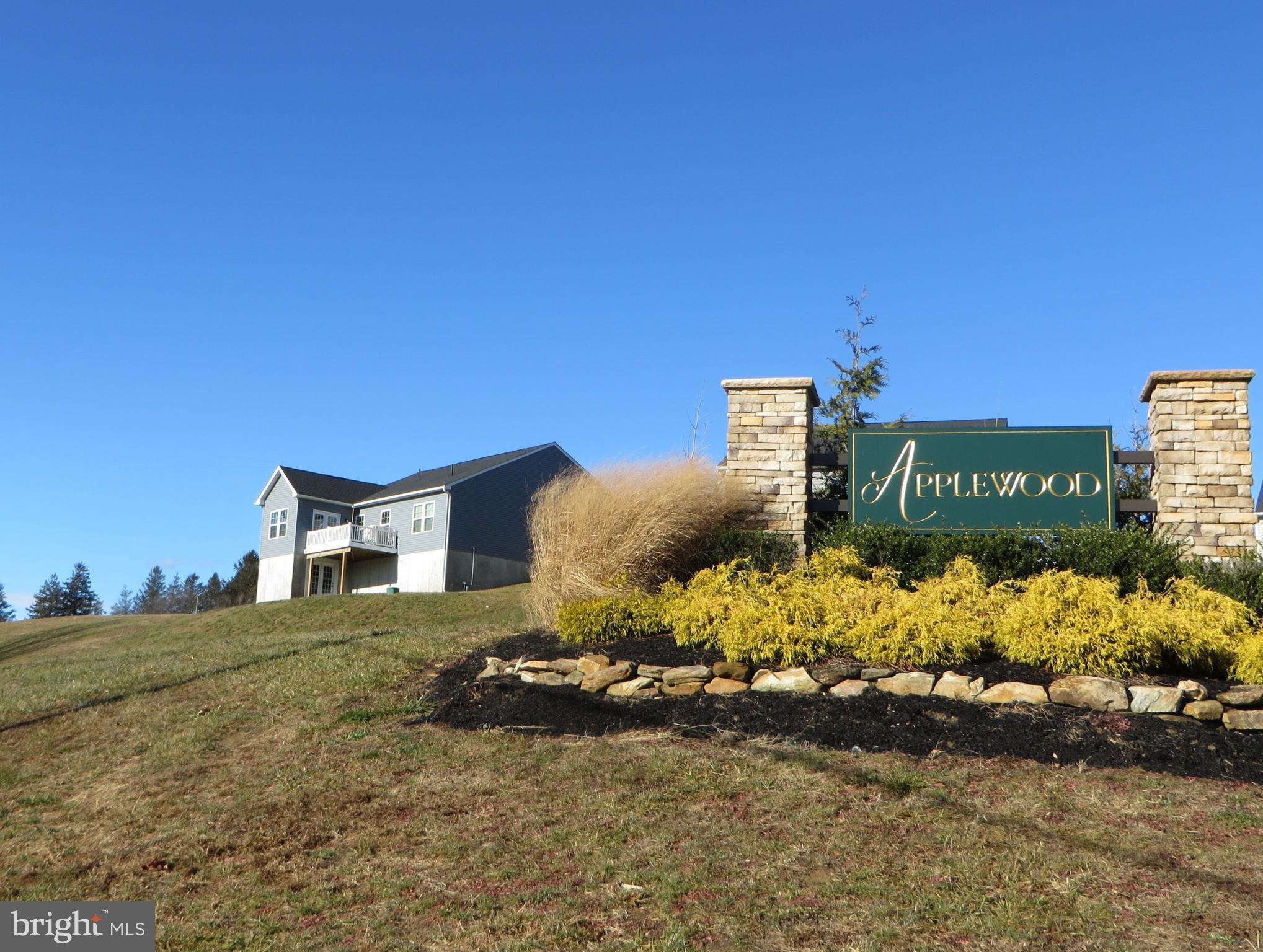 415 Courtland Road Atglen, PA 19310 - Photo 2 of 38