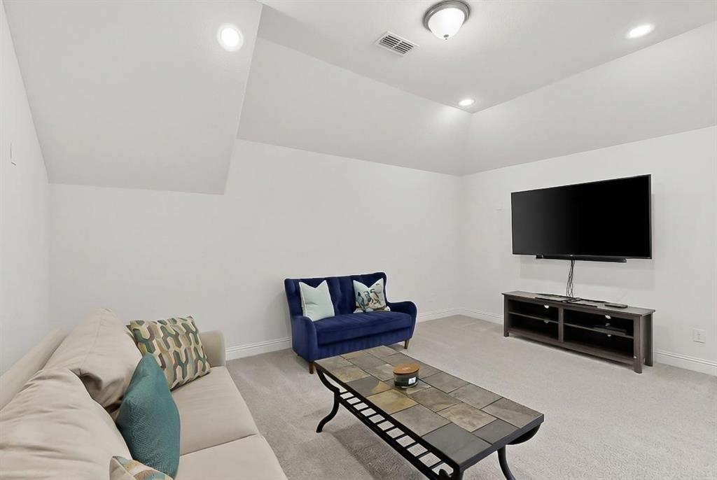 312 Chandan Way Irving, TX 75063 - Photo 12 of 36