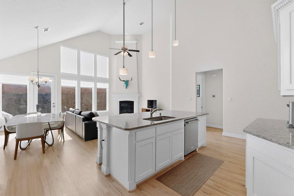 312 Chandan Way Irving, TX 75063 - Photo 17 of 36