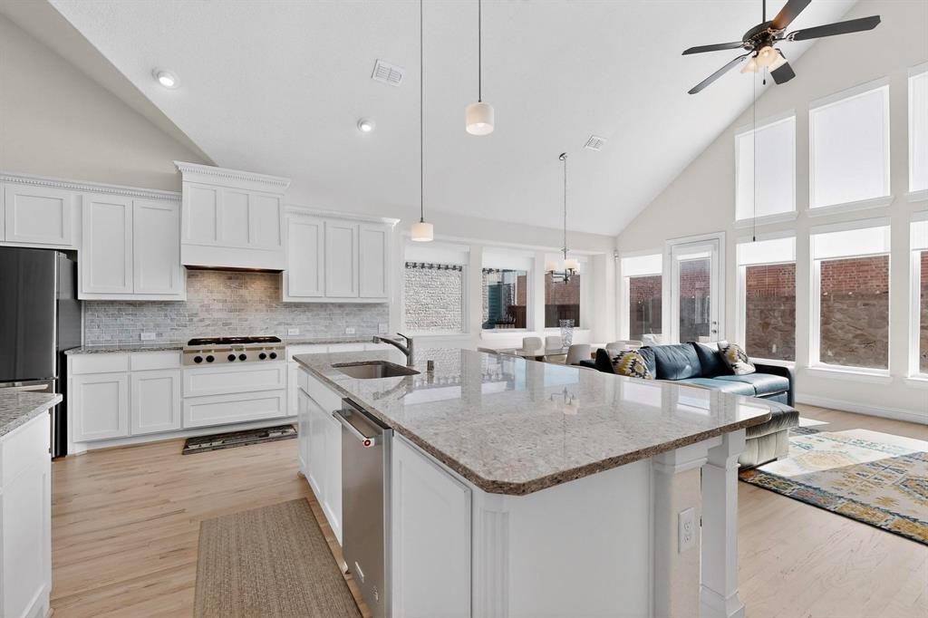 312 Chandan Way Irving, TX 75063 - Photo 18 of 36