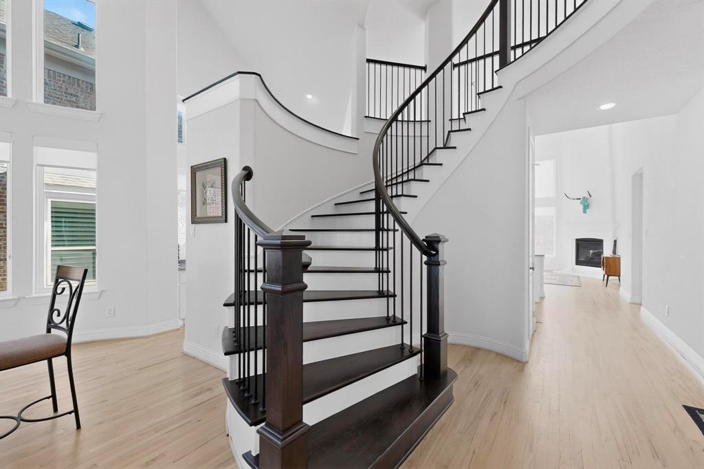 312 Chandan Way Irving, TX 75063 - Photo 7 of 36