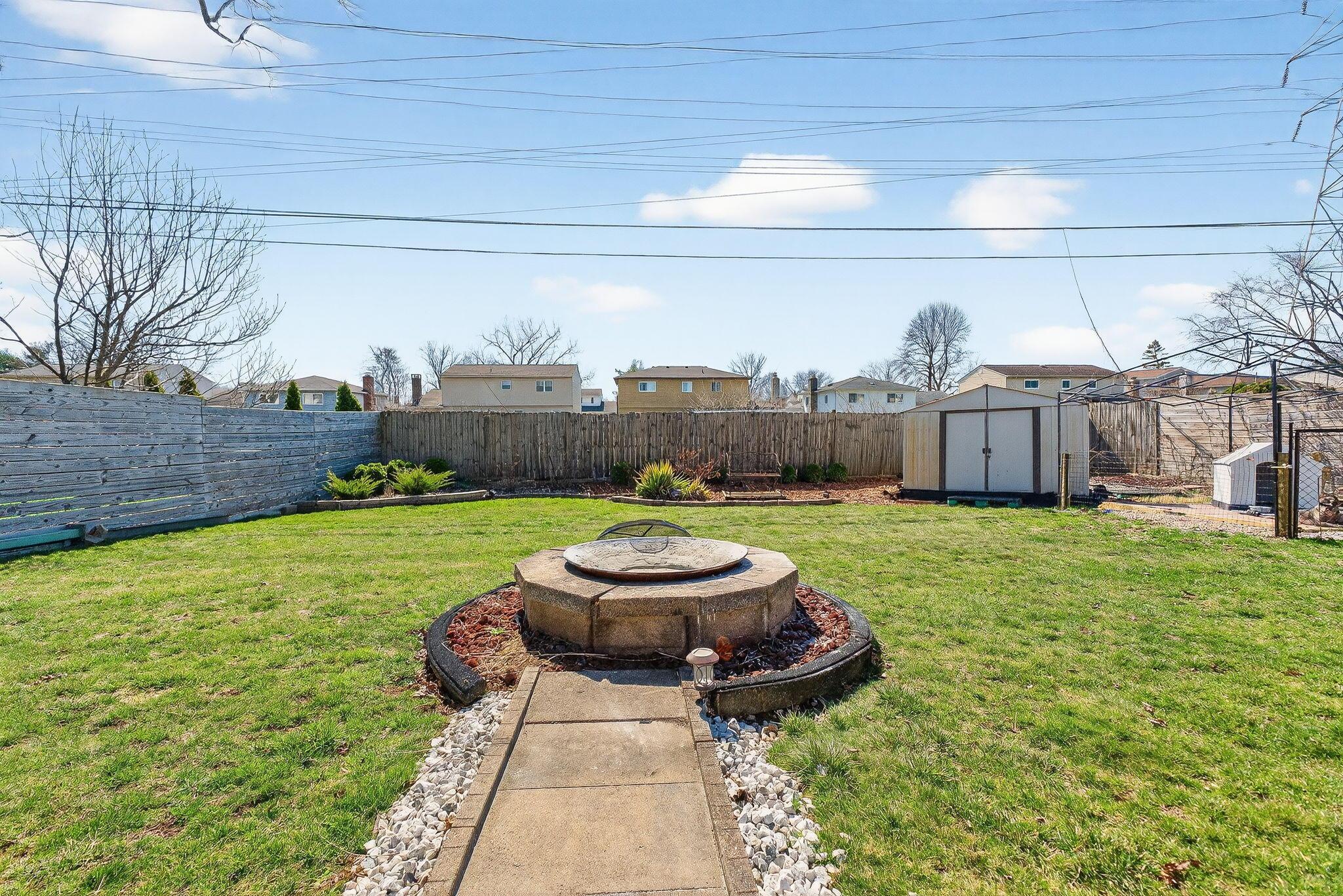1685 Norma Road Columbus, OH 43229 - Photo 38 of 42 1685 Norma Rd (Exterior)-19