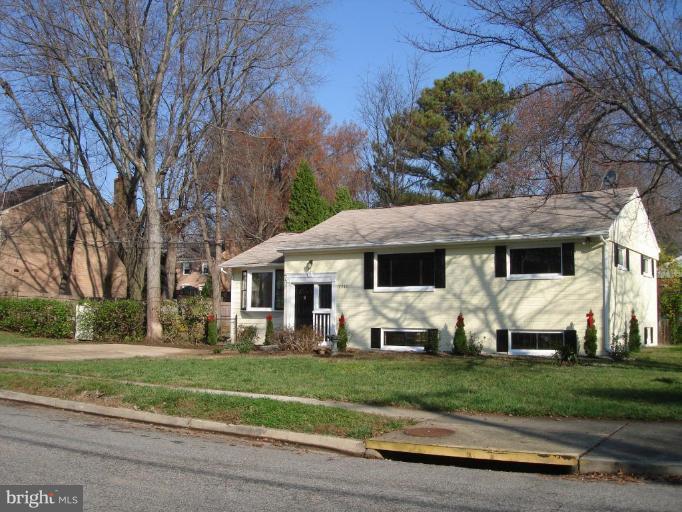 7219 Reservoir Road Springfield, VA 22150 - Photo 1 of 12 Exterior (Main)