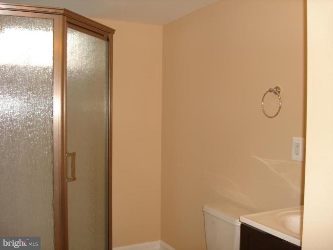7219 Reservoir Road Springfield, VA 22150 - Photo 7 of 12 Bath #2