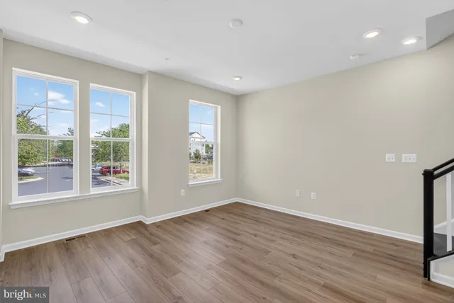 $534,965 | 10042 Harper Vale Road, Montgomery Village, MD 20886