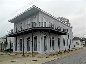 $1,650 | 239 Lavoisier Street, Unit C, Gretna, LA 70053