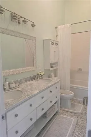 $1,650 | 239 Lavoisier Street, Unit C, Gretna, LA 70053