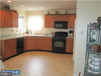 4 Paddock Road Marlton, NJ 08053 - Photo 2 of 12 Kitchen
